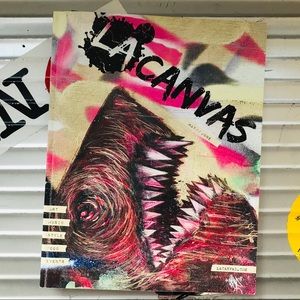 Magazine signed by Shark Toof